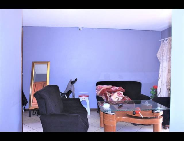 2 BEDROOM APARTMENT FOR SALE IN MOOIKLOOF RIDGE